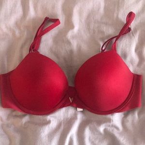 Victoria’s Secret, very sexy push-up